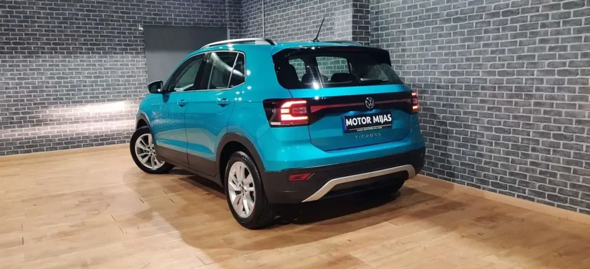 Usado VW T-Cross Advance 110 CV (80 kW) 2021 Verde SUV