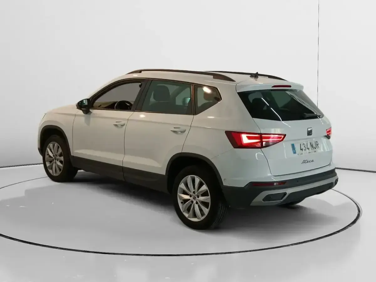 Usado Seat Ateca Style 150 CV (110 kW) 2023 Blanco SUV