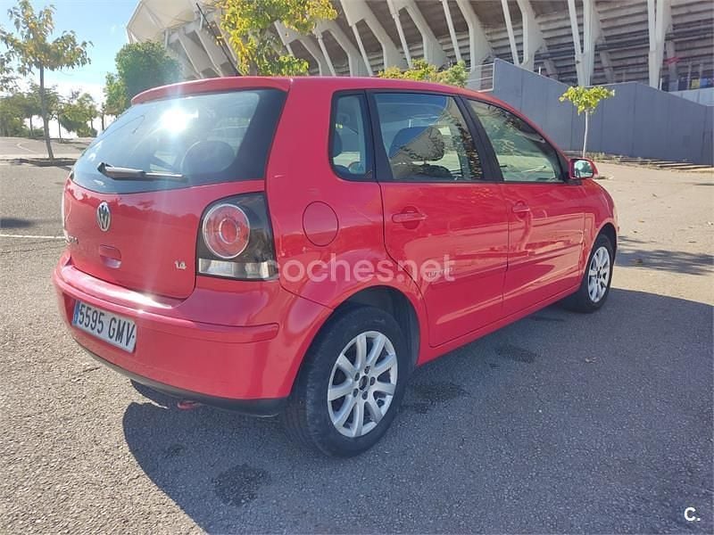 Rojo Usado 2009 VW Polo United Berlina | 5700 € (Precio justo) - Imagen 1/4