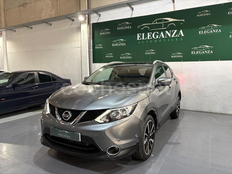 Gris / plata Usado 2014 Nissan Qashqai Tekna SUV | 13.990 € (Un poco caro) - Imagen 1/4