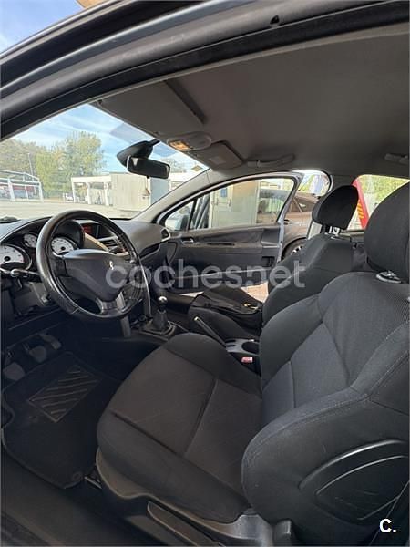 Usado Peugeot 207 90 CV (66 kW) 2007 Gris / plata Berlina