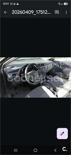 Usado Toyota Auris Active 116 CV (85 kW) 2017 Negro Familiar