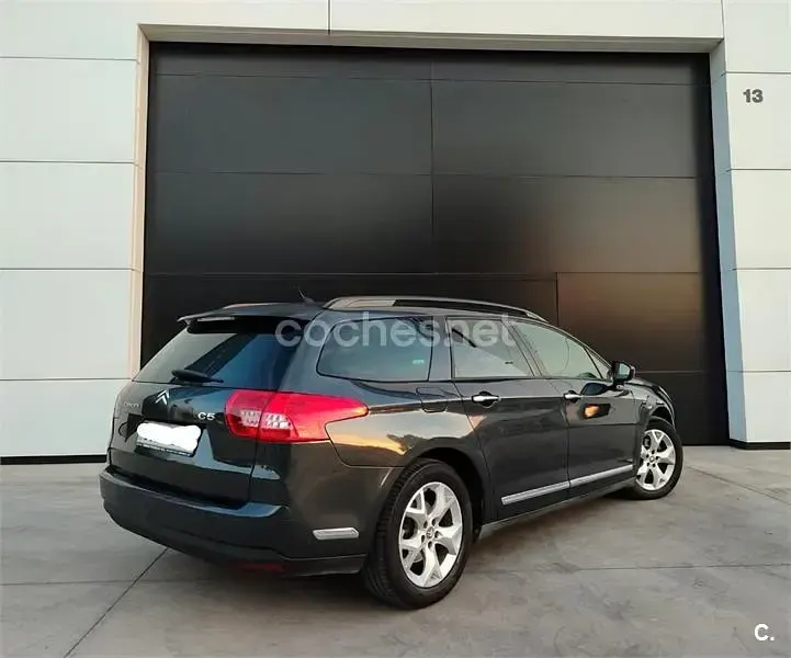 Usado Citroën C5 Exclusive 140 CV (102 kW) 2011 Negro Familiar