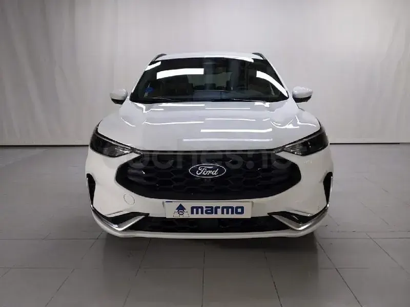 Usado Ford Kuga ST-Line X 243 CV (178 kW) 2025 Blanco SUV