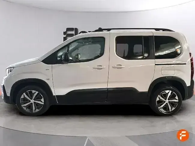 Usado Peugeot Rifter GTi 102 CV (75 kW) 2023 Blanco Monovolumen