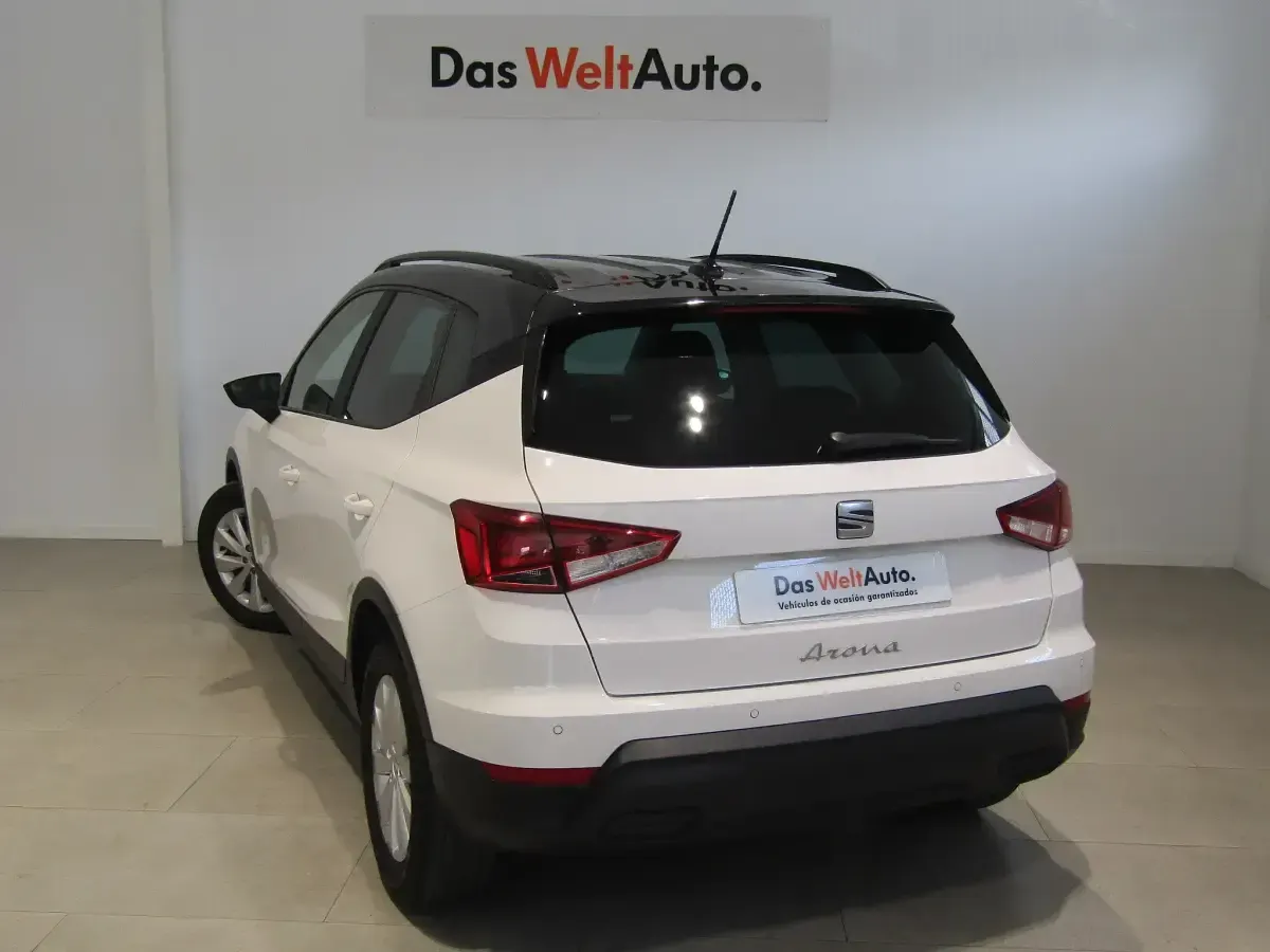 Usado Seat Arona Style 115 CV (84 kW) 2025 Blanco SUV