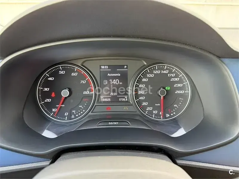 Usado Seat Leon Style 150 CV (110 kW) 2016 Marrón Berlina