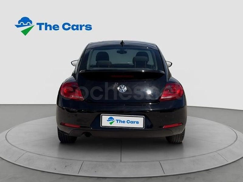 Usado VW Beetle Design 105 CV (77 kW) 2012 Negro Utilitario