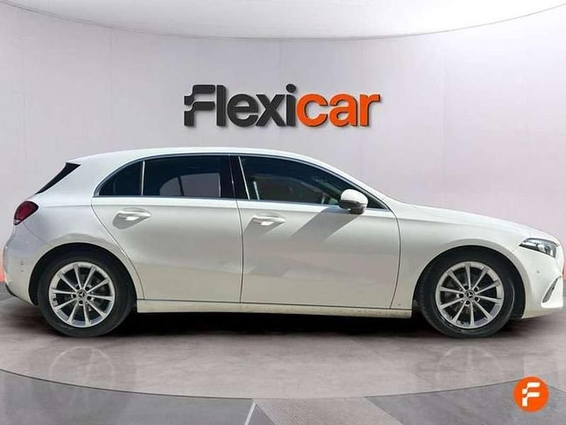 Usado Mercedes A180 116 CV (85 kW) 2019 Blanco Utilitario