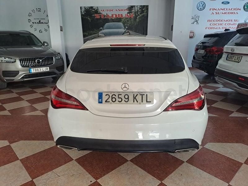 Usado Mercedes CLA200 Shooting Brake 136 CV (100 kW) 2016 Blanco Familiar