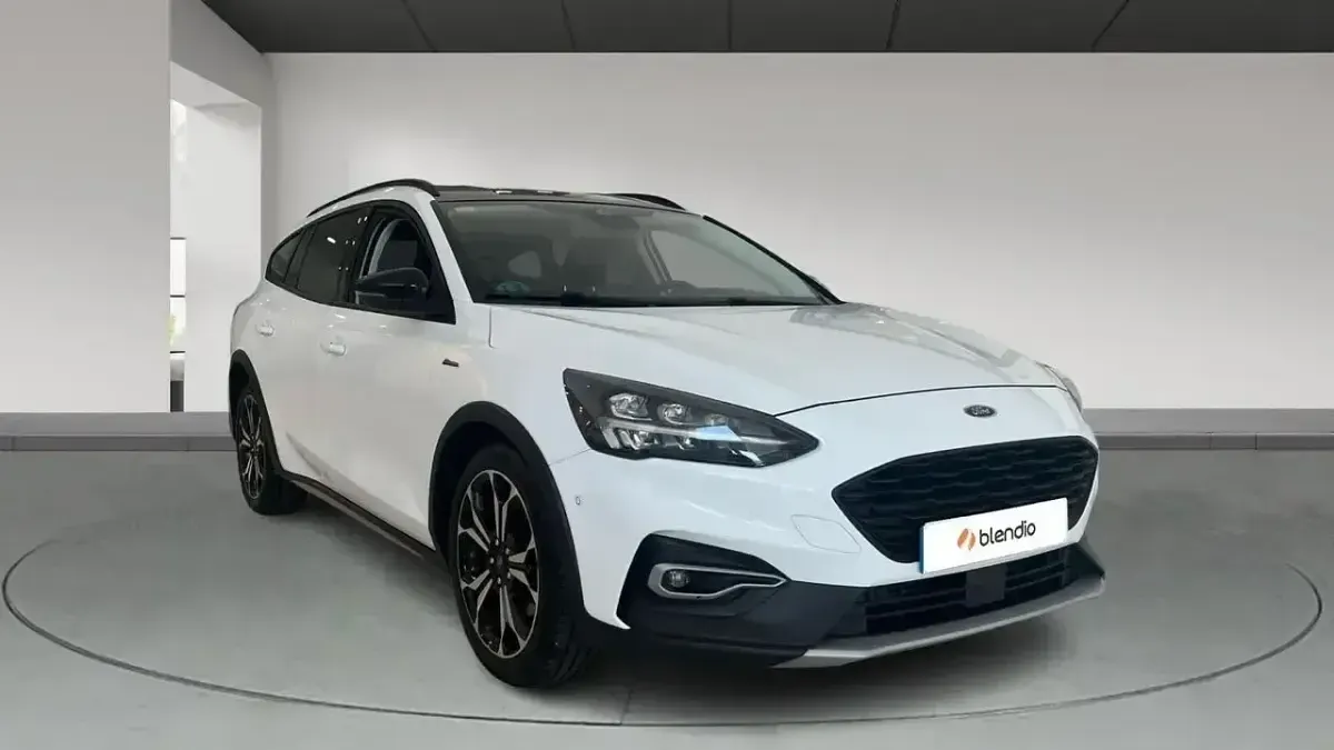 Usado Ford Focus Active 125 CV (91 kW) 2019 Blanco Familiar