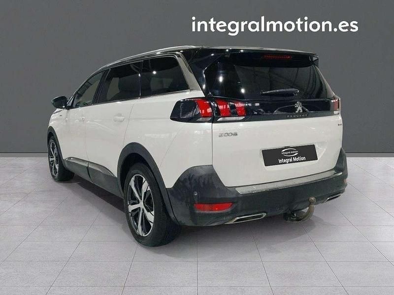 Blanco Usado 2019 Peugeot 5008 GT-line Monovolumen | 22.900 € (Caro) - Imagen 1/1