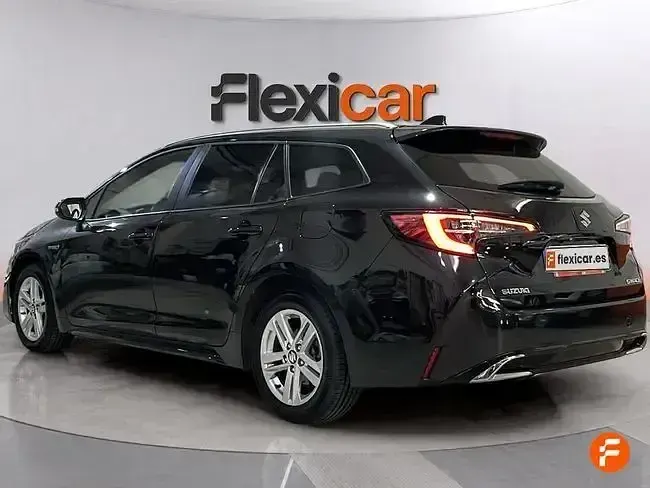 Usado Suzuki Swace 140 CV (102 kW) 2024 Negro Familiar