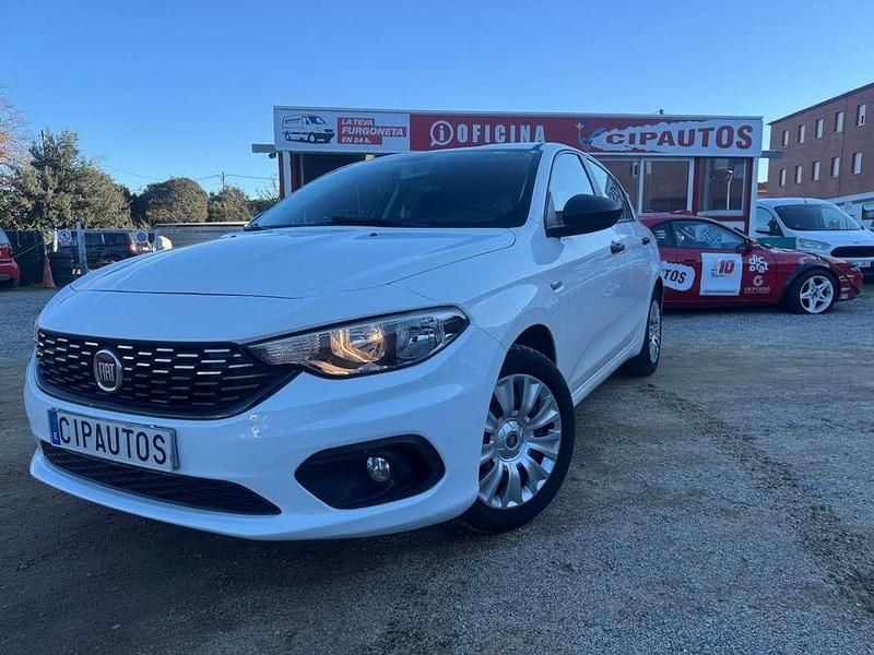 Blanco Usado 2017 Fiat Tipo Business Utilitario | 9700 € (Precio justo) - Imagen 1/4