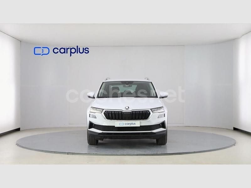 Usado Skoda Karoq Ambition 150 CV (110 kW) 2023 Blanco luna metalizado SUV