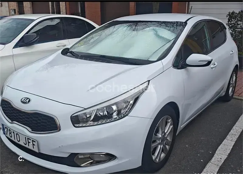 Usado Kia Ceed GT 128 CV (94 kW) 2015 Blanco Berlina
