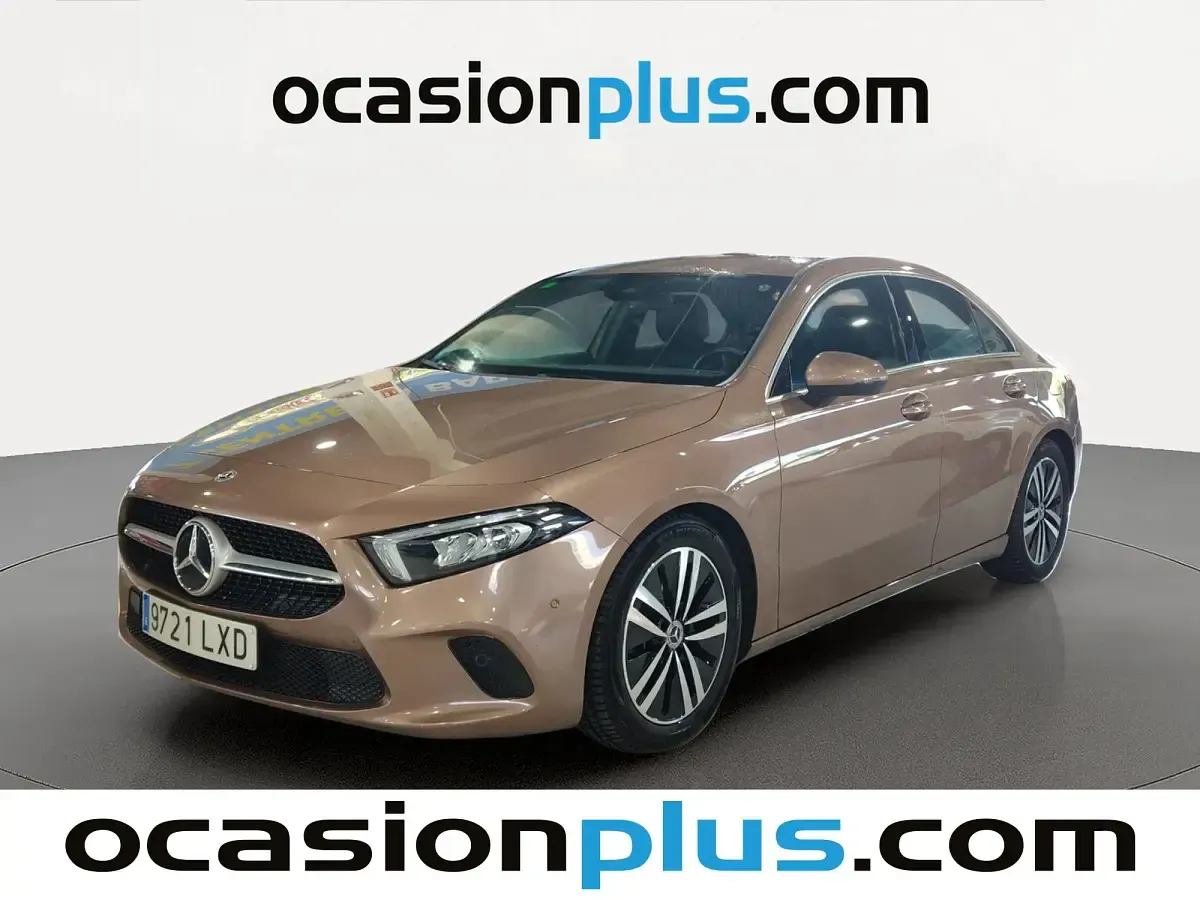 Usado Mercedes A180 116 HP (85 kW) 2022 Sedan