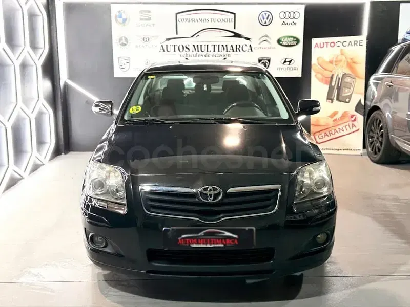 Käytetty Toyota Avensis Sol 150 HP (110 kW) 2009 Musta Sedan