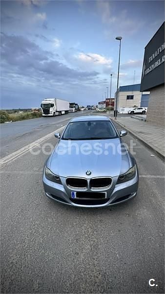 Usado BMW 320 177 CV (130 kW) 2009 Gris / plata Berlina