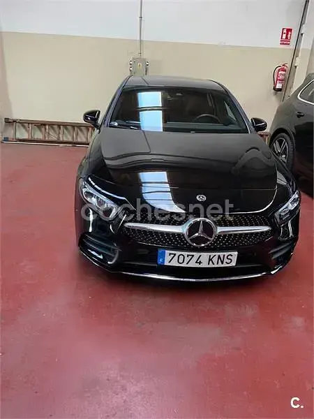 Usado Mercedes A200 156 CV (114 kW) 2018 Negro Berlina