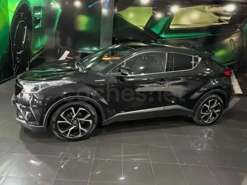 Usado Toyota C-HR Advance 184 CV (135 kW) 2022 Negro SUV