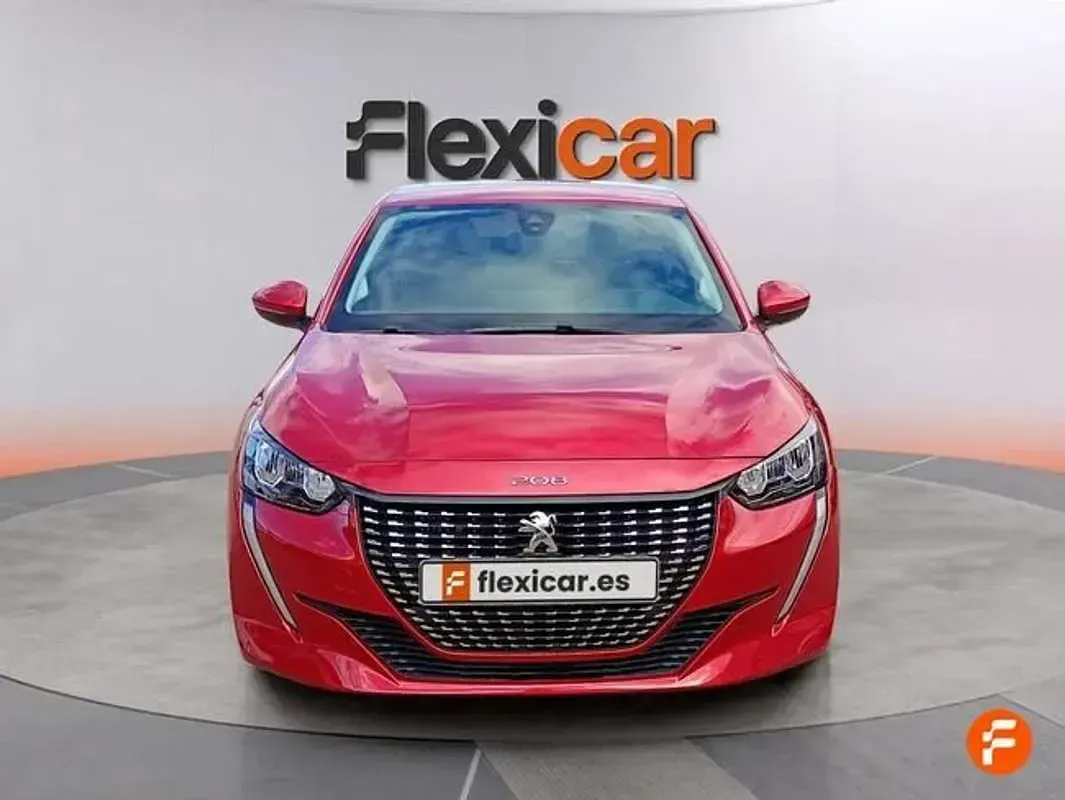 Usado Peugeot 208 Active 101 CV (74 kW) 2021 Rojo Utilitario