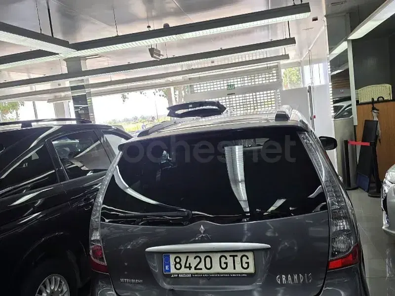Usado Mitsubishi Grandis 136 CV (100 kW) 2010 Negro Monovolumen