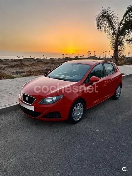 Usado Seat Ibiza Style 85 CV (62 kW) 2011 Rojo Berlina