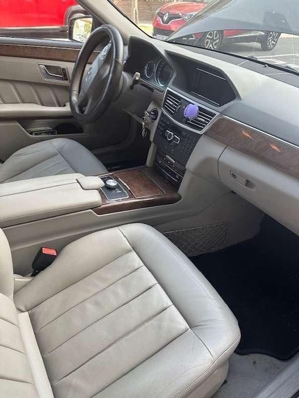 Usado Mercedes E350 Avantgarde 252 HP (185 kW) 2013 Preto Sedan