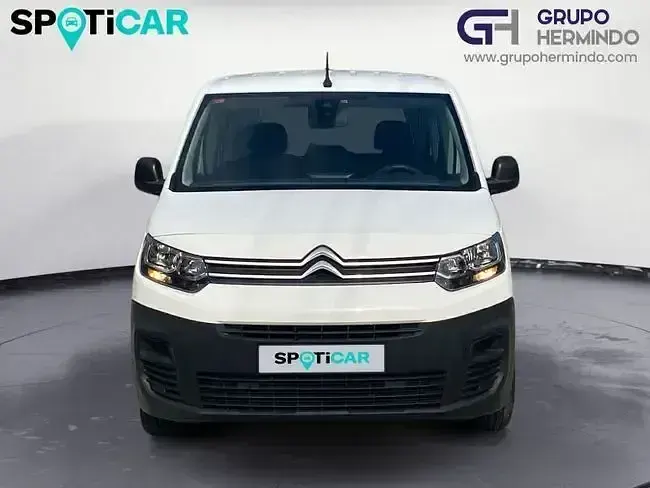 Usado Citroën Berlingo Live 102 CV (75 kW) 2020 Blanco Monovolumen