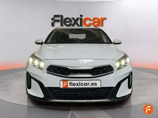 Begagnad Kia XCeed 100 HK (73 kW) 2024 Vit SUV
