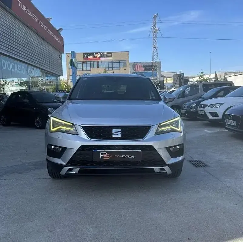 Usado Seat Ateca XCELLENCE 150 CV (110 kW) 2016 Gris SUV