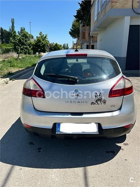 Usado Renault Mégane 105 CV (77 kW) 2010 Gris / plata Berlina