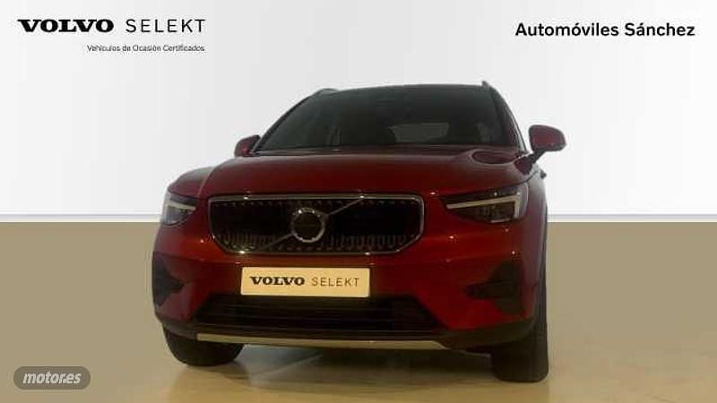 Nuevo Volvo XC40 Core 2025 Rojo SUV
