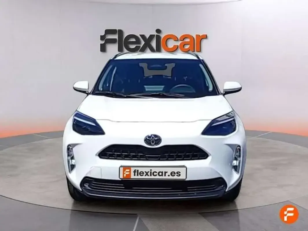 Nuevo Toyota Yaris Cross Active 131 CV (96 kW) 2026 Blanco SUV