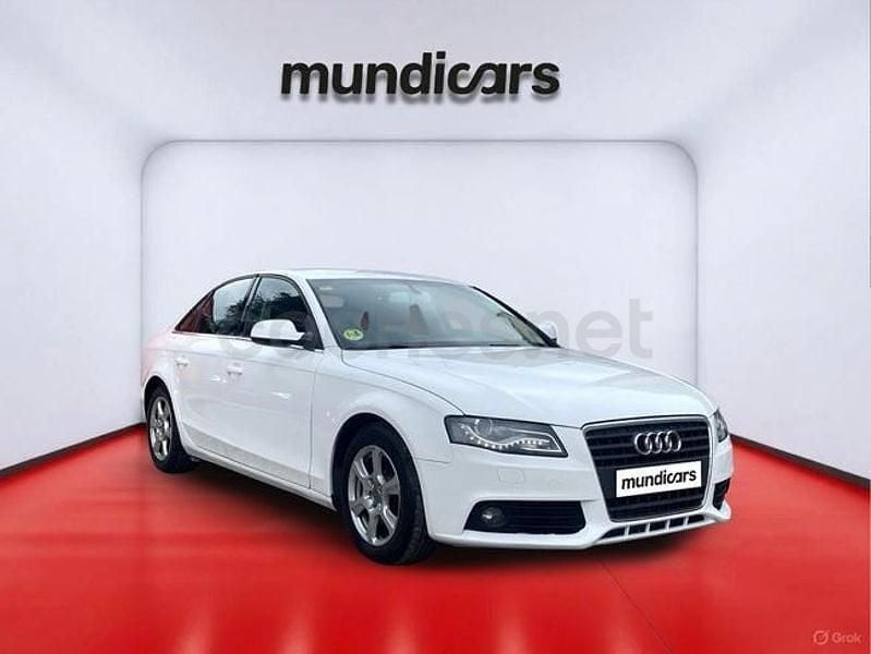 Usado Audi A4 136 CV (100 kW) 2010 Blanco Berlina