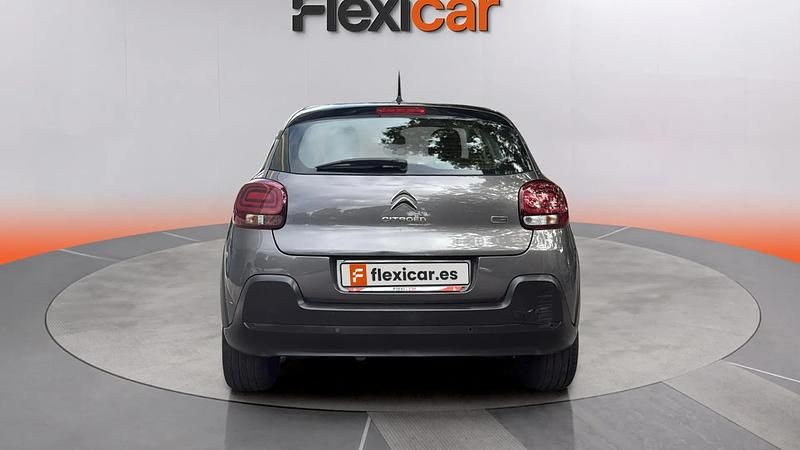 Usado Citroën C3 Feel 83 CV (61 kW) 2022 Gris Utilitario