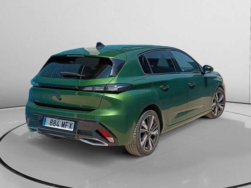 Usado Peugeot 308 Allure 131 CV (96 kW) 2023 Verde Utilitario