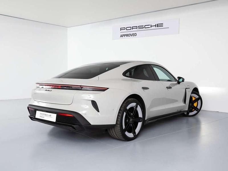 Usado Porsche Taycan Turbo S 700 kW (952 CV) 2024 Gris Berlina