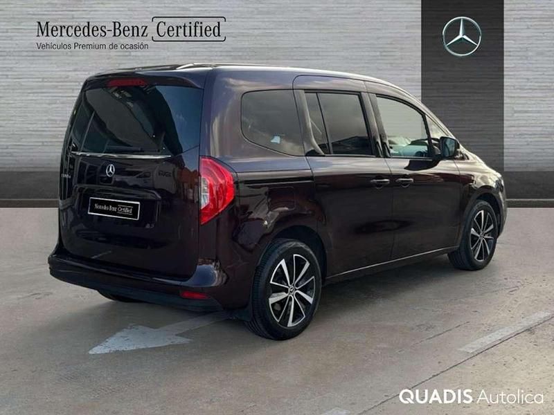 Occasion Mercedes 180 116 PK (85 kW) 2024 Rood Sedan
