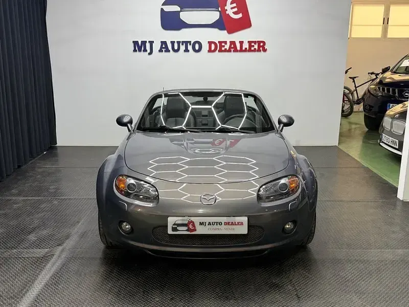 Usado Mazda MX5 Sportive 160 CV (117 kW) 2006 Gris / plata Descapotable