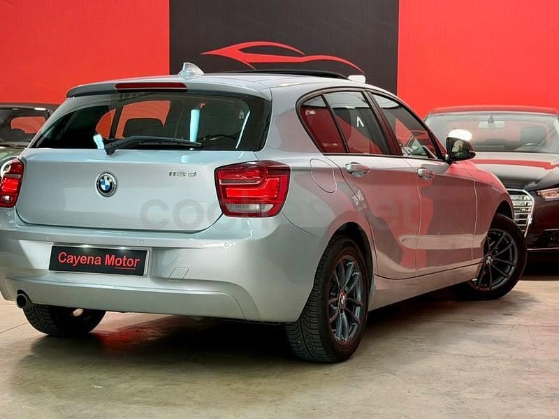 Usado BMW 118 Sport Line 143 CV (105 kW) 2014 Gris / plata Utilitario
