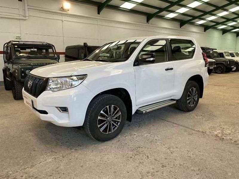Käytetty Toyota Land Cruiser 204 HP (150 kW) 2020 Valkoinen Katumaasturi