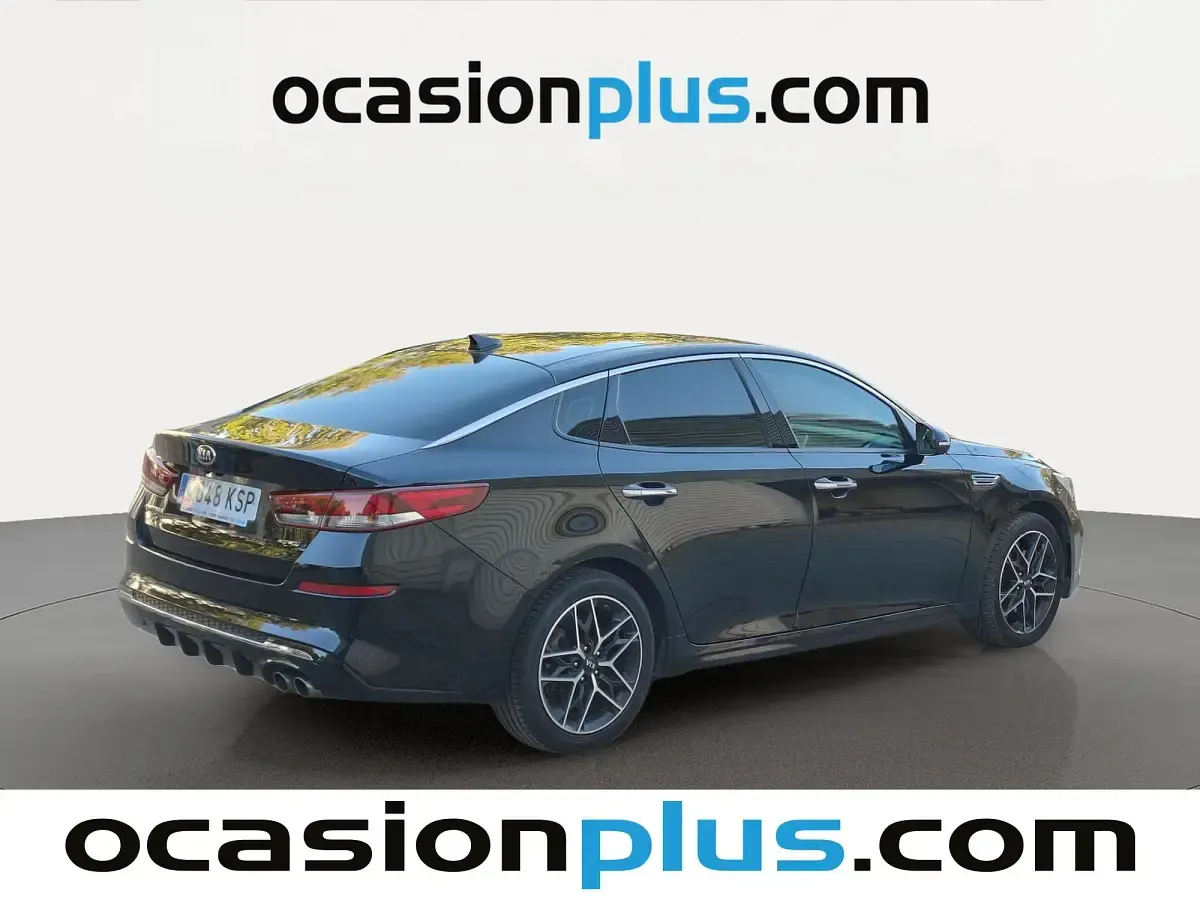 Usado Kia Optima GT-Line 136 CV (100 kW) 2018 Negro Berlina