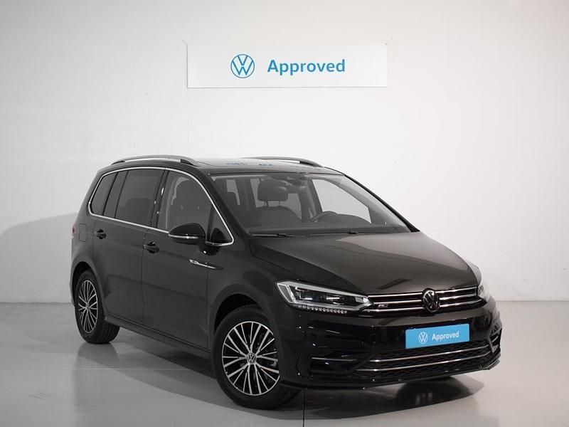 Negro Usado 2024 VW Touran Sportline Monovolumen | 43.900 € - Imagen 1/4
