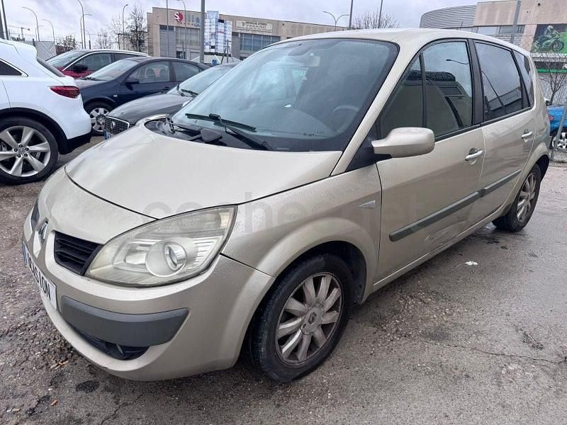 Usado Renault Scénic II Dynamique 105 CV (77 kW) 2006 Gris / plata Monovolumen