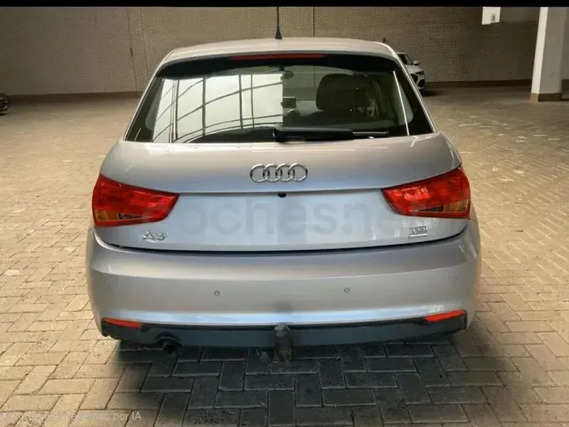 Usado Audi A1 Sportback Design 90 CV (66 kW) 2015 Gris / plata Utilitario