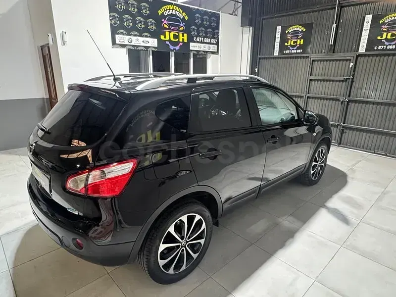 Usado Nissan Qashqai Tekna 130 CV (95 kW) 2013 Negro SUV