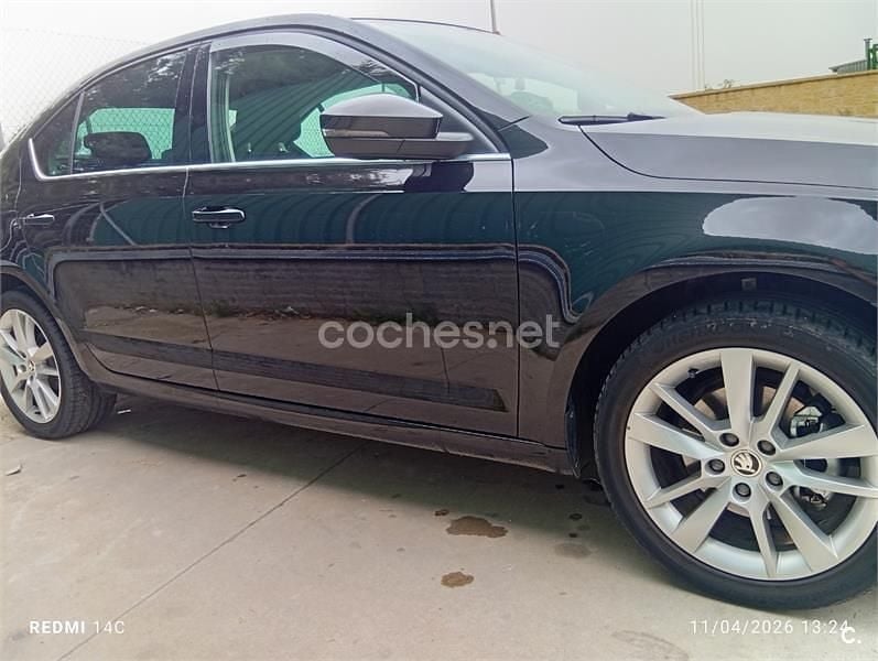 Usado Skoda Octavia 150 CV (110 kW) 2020 Negro Berlina