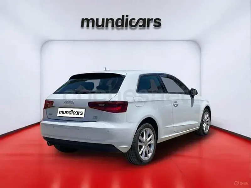 Usado Audi A3 Advanced 110 CV (80 kW) 2015 Blanco Berlina